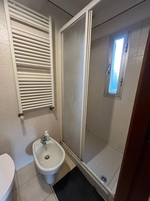 Small Flat Milano Bagian luar foto