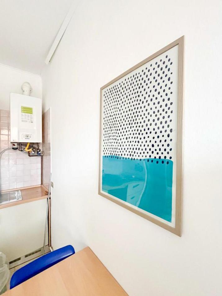 Small Flat Milano Bagian luar foto